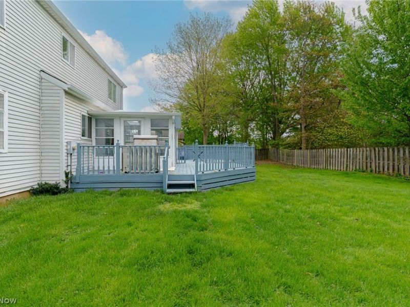 27111 Newton Circle , North Olmsted, OH 44070 Photo 6