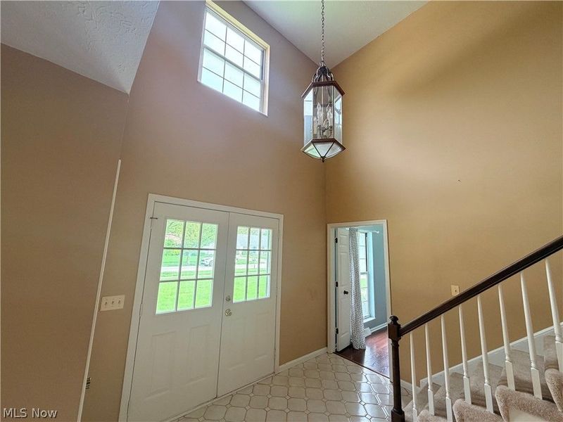 27111 Newton Circle , North Olmsted, OH 44070 Photo 8