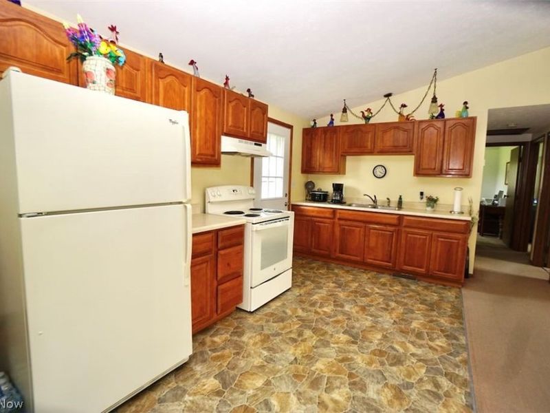 5875 Trumbull Road , Geneva, OH 44041 Photo 7