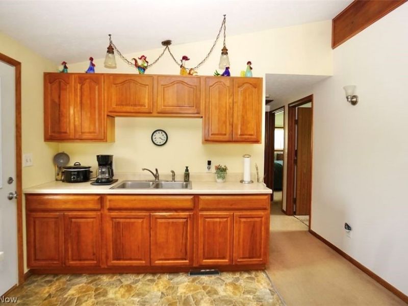 5875 Trumbull Road , Geneva, OH 44041 Photo 8