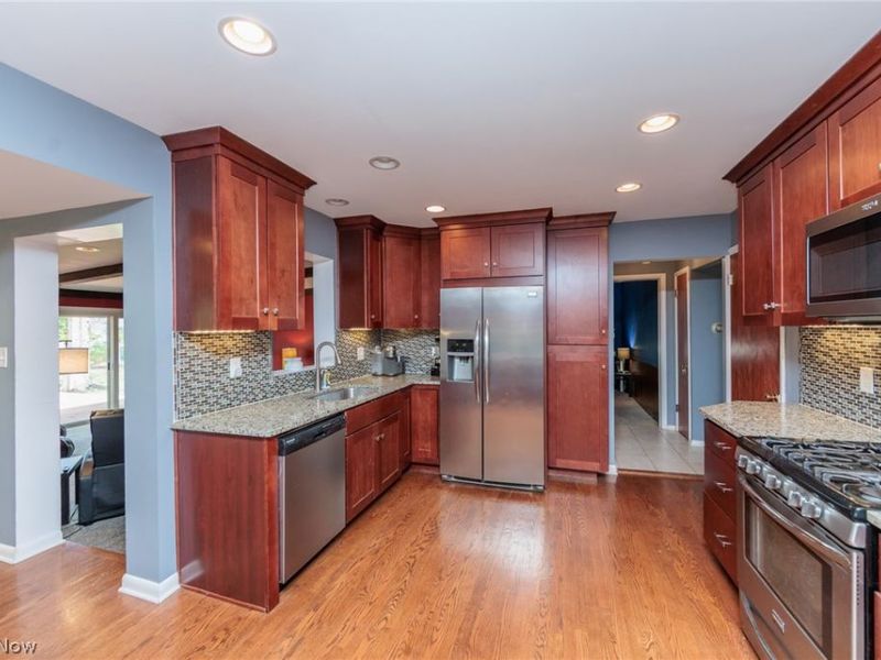 22636 Locust Lane , Rocky River, OH 44116 Photo 12