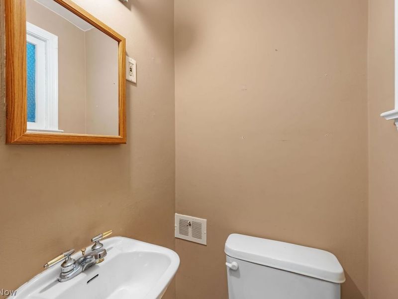 5299 Haverford Drive , Cleveland, OH 44124 Photo 17