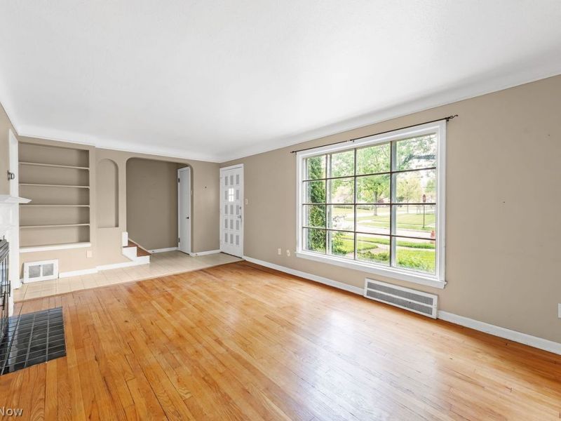 5299 Haverford Drive , Cleveland, OH 44124 Photo 6
