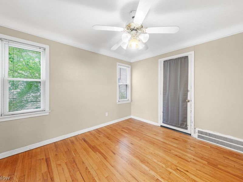 5299 Haverford Drive , Cleveland, OH 44124 Photo 9