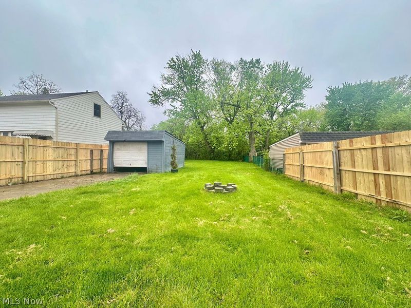 7503 Outlook Avenue , Brooklyn, OH 44144 Photo 11
