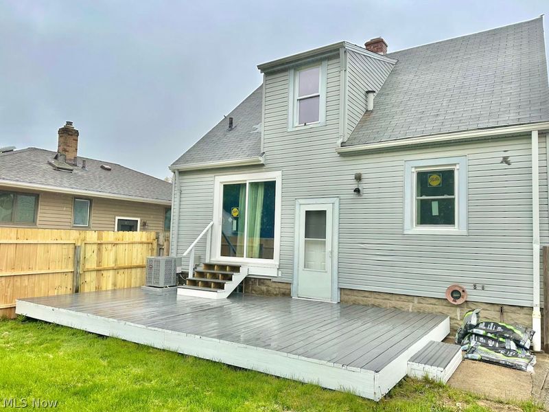 7503 Outlook Avenue , Brooklyn, OH 44144 Photo 13