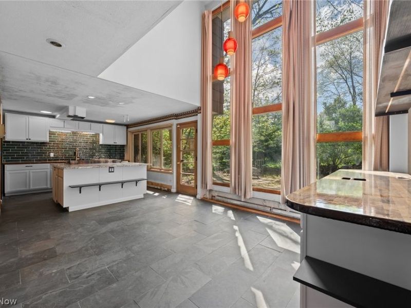 2292 Coventry Road , Cleveland Heights, OH 44118 Photo 8