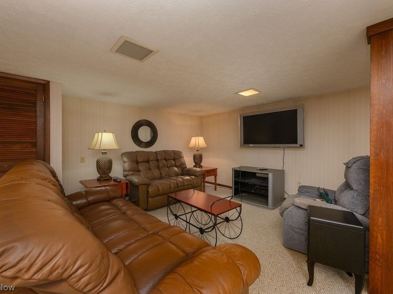 4600 Greenmeadow Avenue NW, Canton, OH 44709 Photo 22