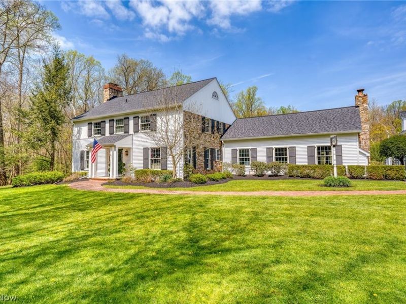 329 Timberidge Trail , Gates Mills, OH 44040 Photo 1