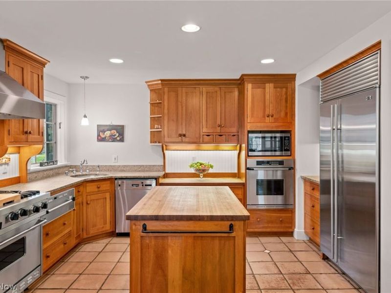 329 Timberidge Trail , Gates Mills, OH 44040 Photo 24