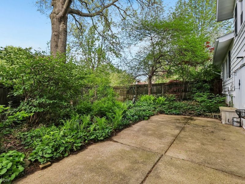 2063 Larchmont Road , Akron, OH 44313 Photo 38