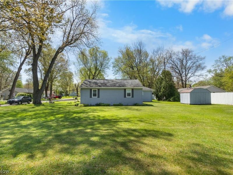 1542 Lake View Avenue , Madison, OH 44057 Photo 6