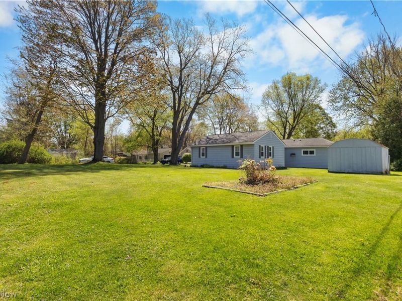 1542 Lake View Avenue , Madison, OH 44057 Photo 7