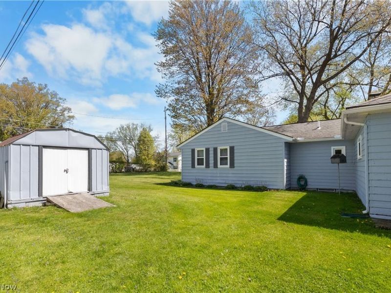 1542 Lake View Avenue , Madison, OH 44057 Photo 8