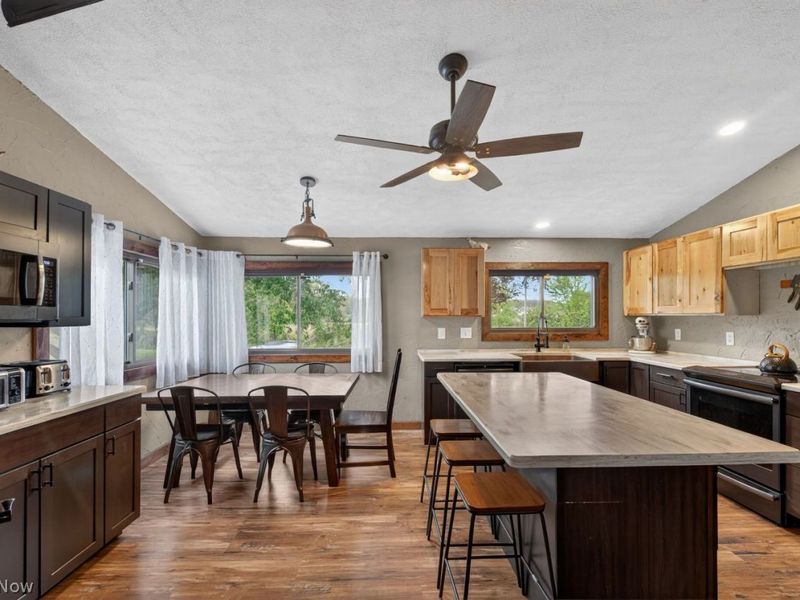 9532 Portage Street NW, Massillon, OH 44646 Photo 9