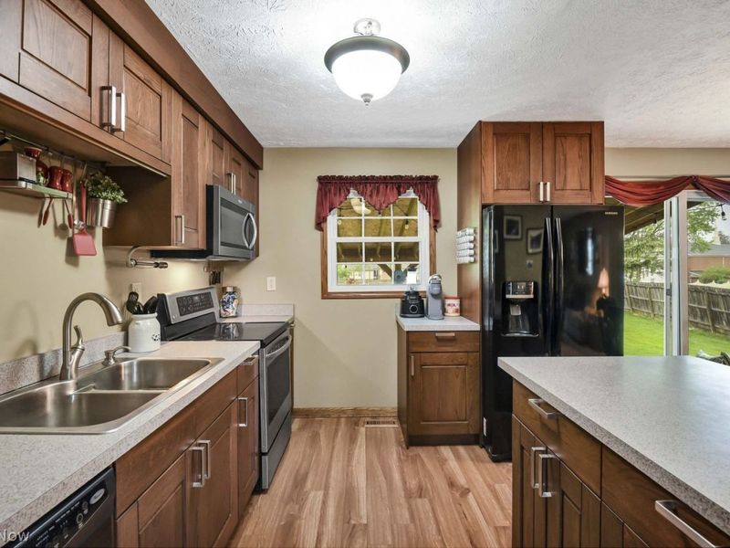 1754 Truman Drive , Brunswick, OH 44212 Photo 12