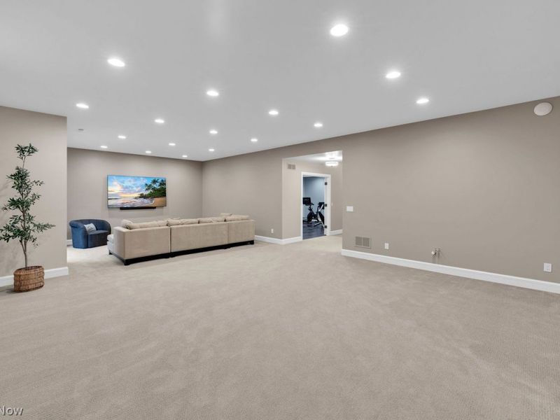 2366 Fox Run , Westlake, OH 44145 Photo 41
