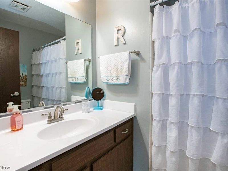 22419 Jonathan Drive, Strongsville, OH 44149 Photo 33