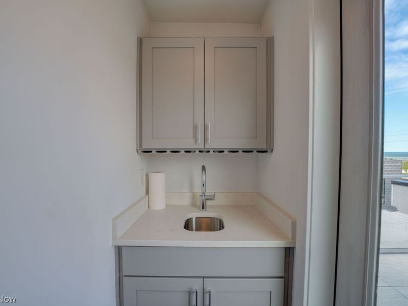 1238 W 70th Street , Cleveland, OH 44102 Photo 24