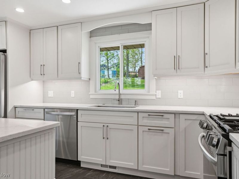 185 High Street , Chagrin Falls, OH 44022 Photo 9