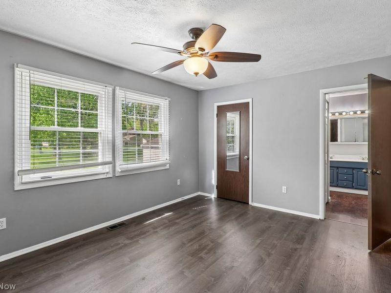 26915 Oxford Park Lane , Olmsted Township, OH 44138 Photo 22