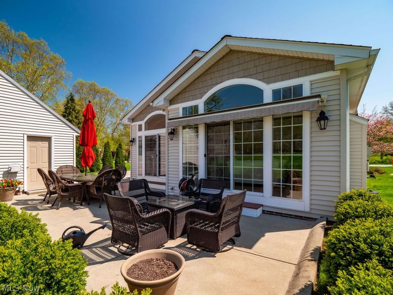 1800 Horseshoe Boulevard , Westlake, OH 44145 Photo 2