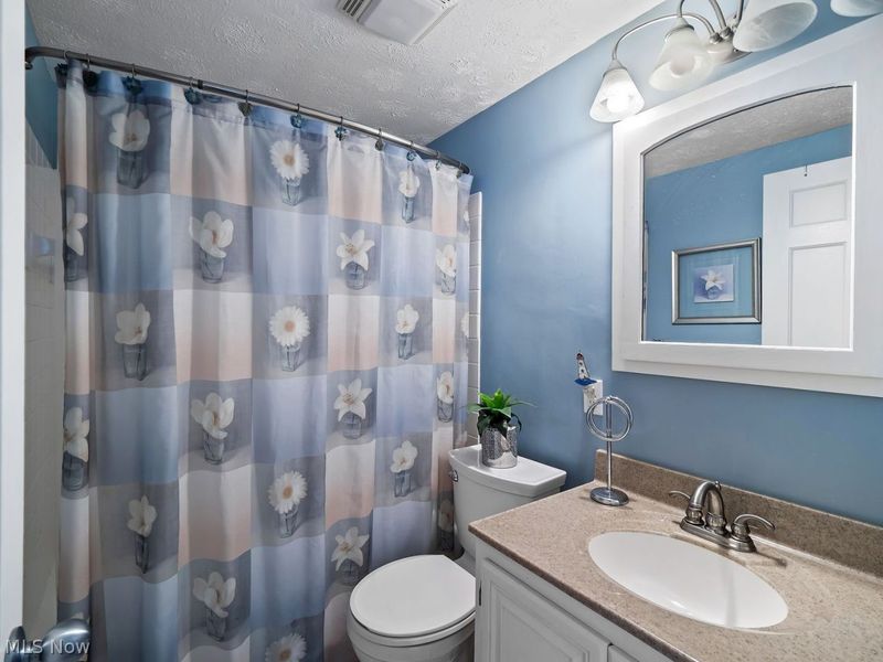1800 Horseshoe Boulevard , Westlake, OH 44145 Photo 34