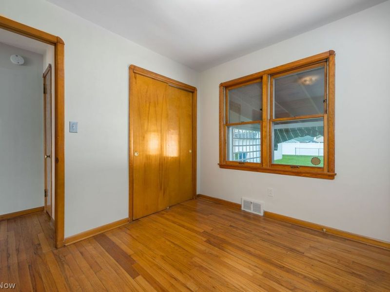 6456 Anita Drive , Cleveland, OH 44130 Photo 19