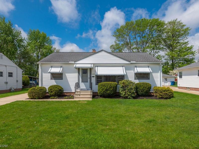 6456 Anita Drive , Cleveland, OH 44130 Photo 2