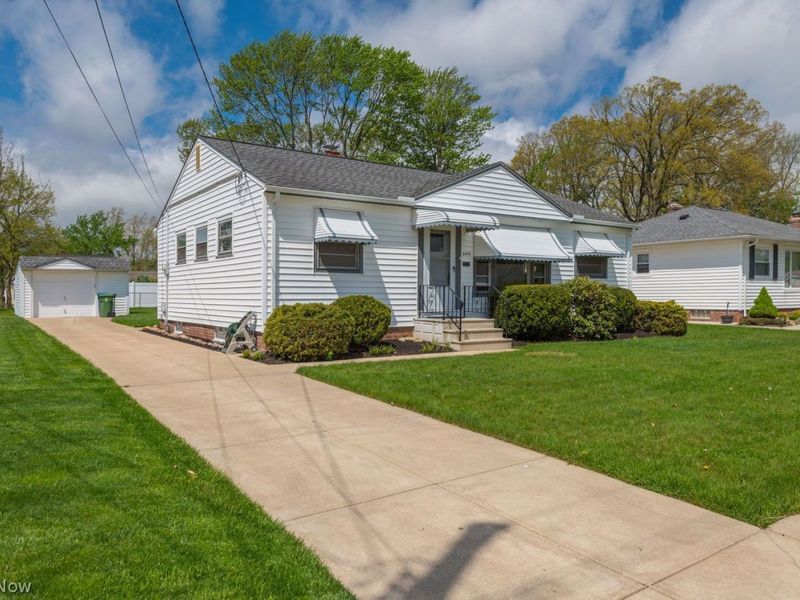 6456 Anita Drive , Cleveland, OH 44130 Photo 3