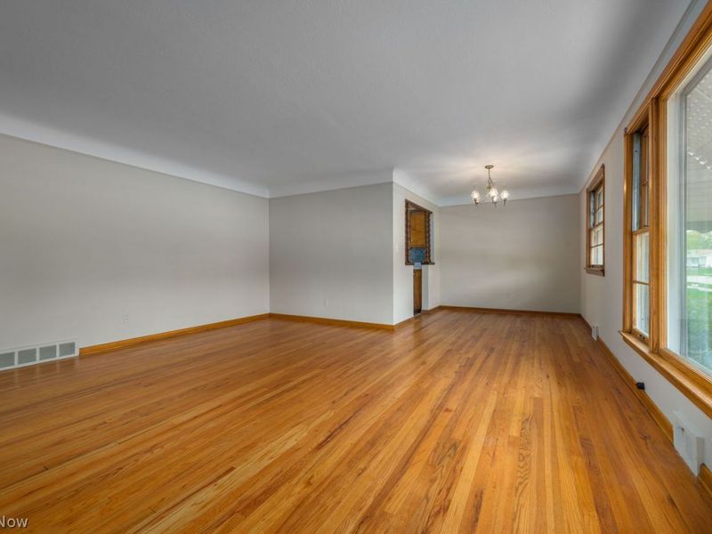 6456 Anita Drive , Cleveland, OH 44130 Photo 7