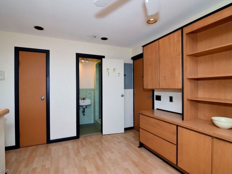 13800 Shaker Boulevard , Unit 1208, Cleveland, OH 44120 Photo 15