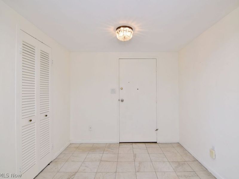 13800 Shaker Boulevard , Unit 1208, Cleveland, OH 44120 Photo 3