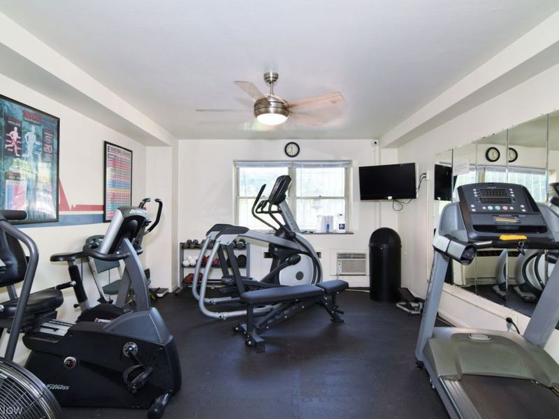 13800 Shaker Boulevard , Unit 1208, Cleveland, OH 44120 Photo 32