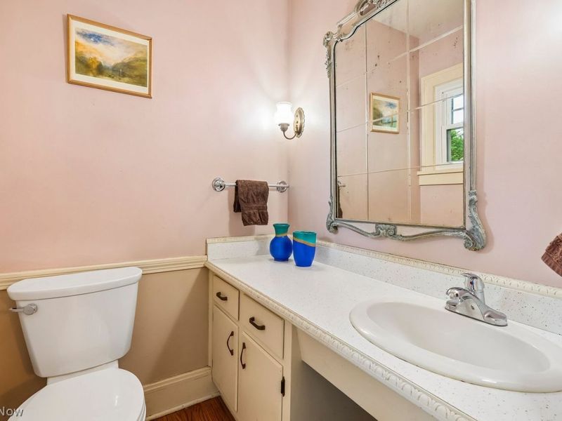 2908 Warrington Road , Shaker Heights, OH 44120 Photo 22
