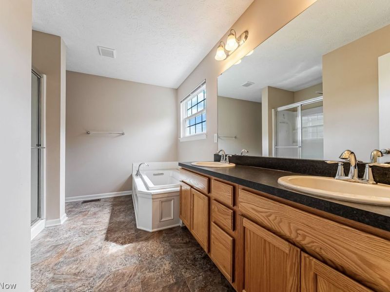 9088 Morgan Circle , North Ridgeville, OH 44039 Photo 11