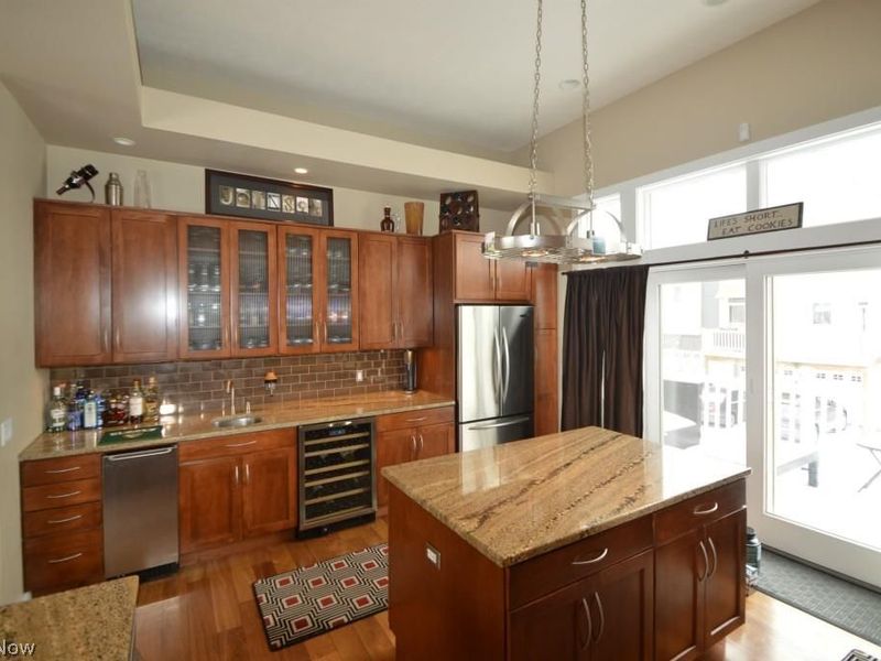 Cleveland, OH 44113 Photo 11