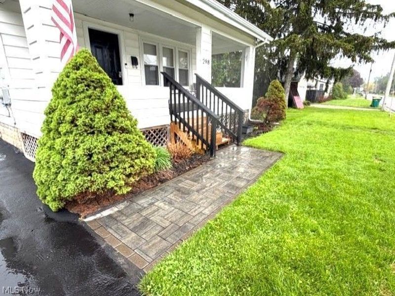 298 Swan Street , Geneva, OH 44041 Photo 2