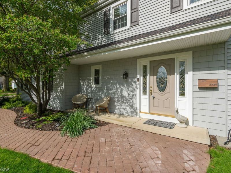 2220 Beechwood Drive , Westlake, OH 44145 Photo 2