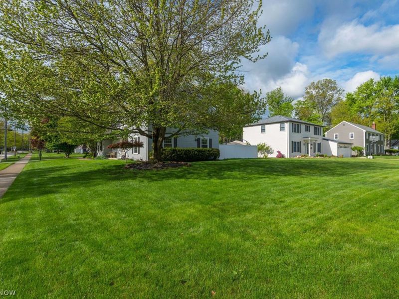 2220 Beechwood Drive , Westlake, OH 44145 Photo 36