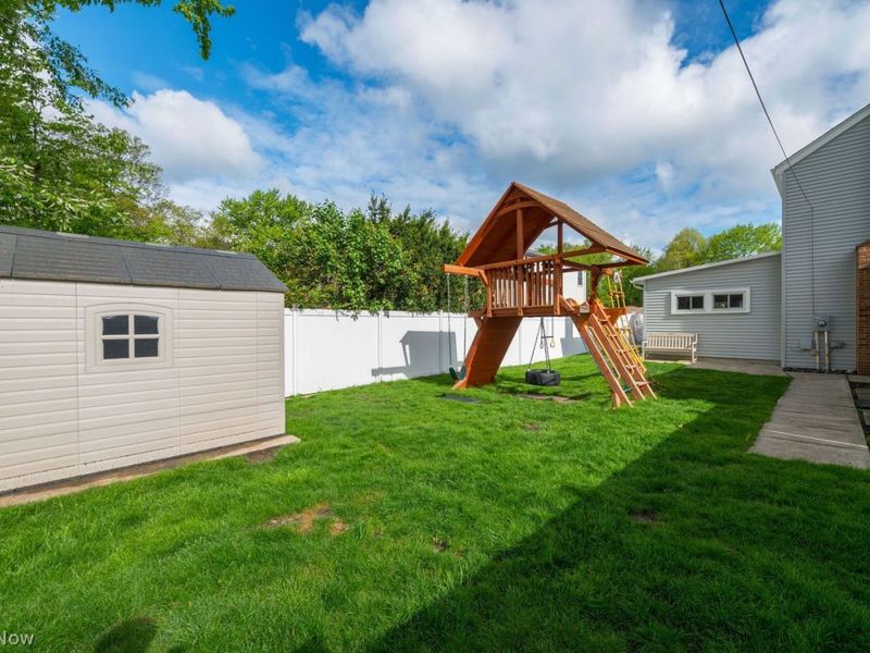 2220 Beechwood Drive , Westlake, OH 44145 Photo 40