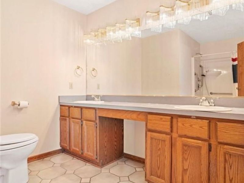 5913 Fulton Drive NW, Canton, OH 44718 Photo 15