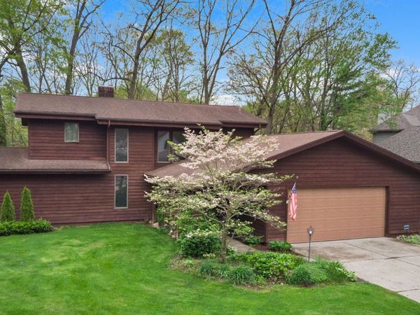 1200 Wildwood Drive , Vermilion, OH 44089