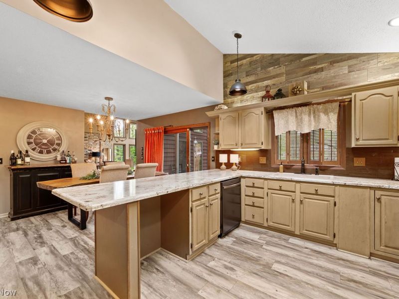 1200 Wildwood Drive , Vermilion, OH 44089 Photo 17