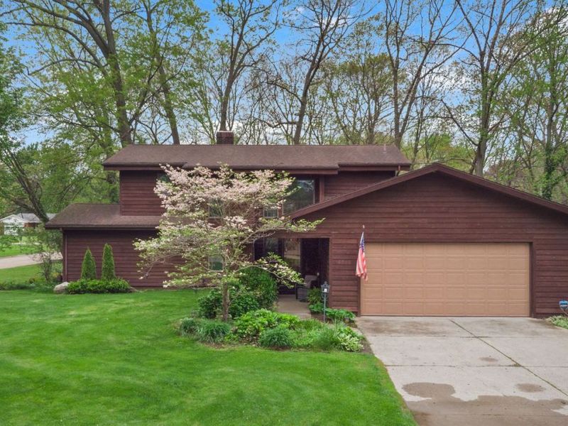 1200 Wildwood Drive , Vermilion, OH 44089 Photo 2