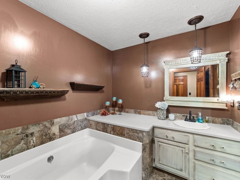 1200 Wildwood Drive , Vermilion, OH 44089 Photo 24