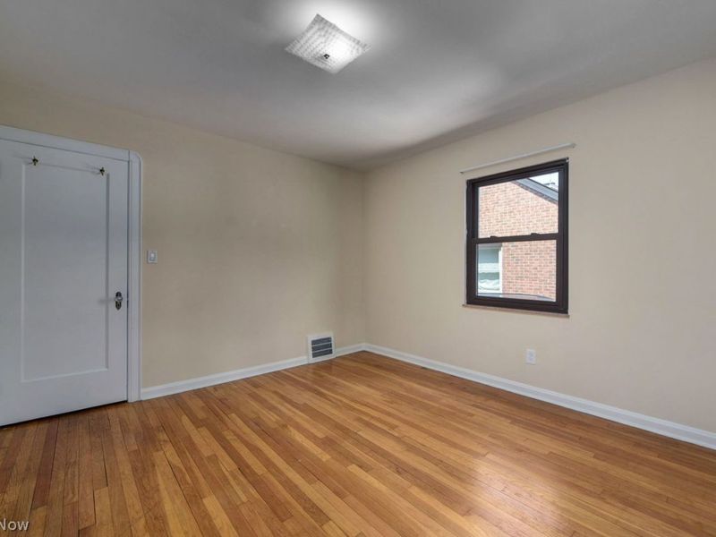 3301 W 165th Street , Cleveland, OH 44111 Photo 12