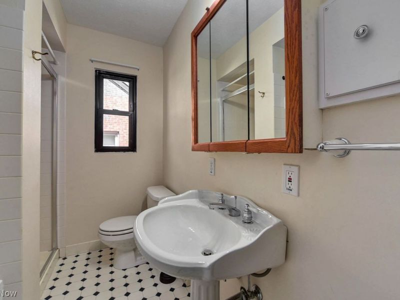3301 W 165th Street , Cleveland, OH 44111 Photo 13