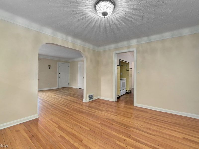 3301 W 165th Street , Cleveland, OH 44111 Photo 6