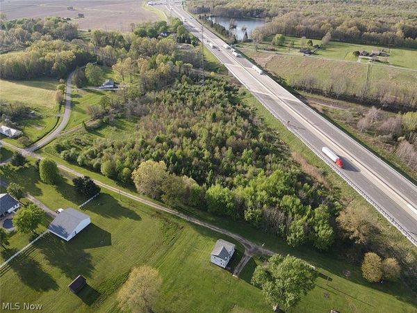2101 Miller Graber Road , Newton Falls, OH 44444
